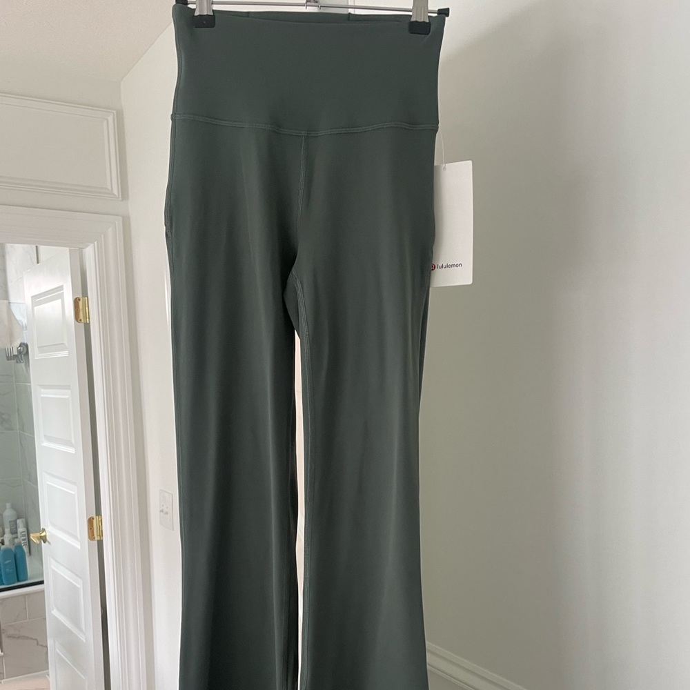 Lululemon Groove Super-High-Rise Flared Pant Nulu *Regular